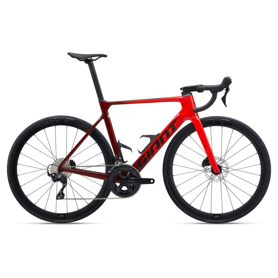 Vélo de route Giant Propel Advanced 2 taille S en promotion au magasin La Tête dans le Guidon Jonzac